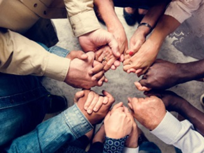 <p>Ayuda familiar</p>